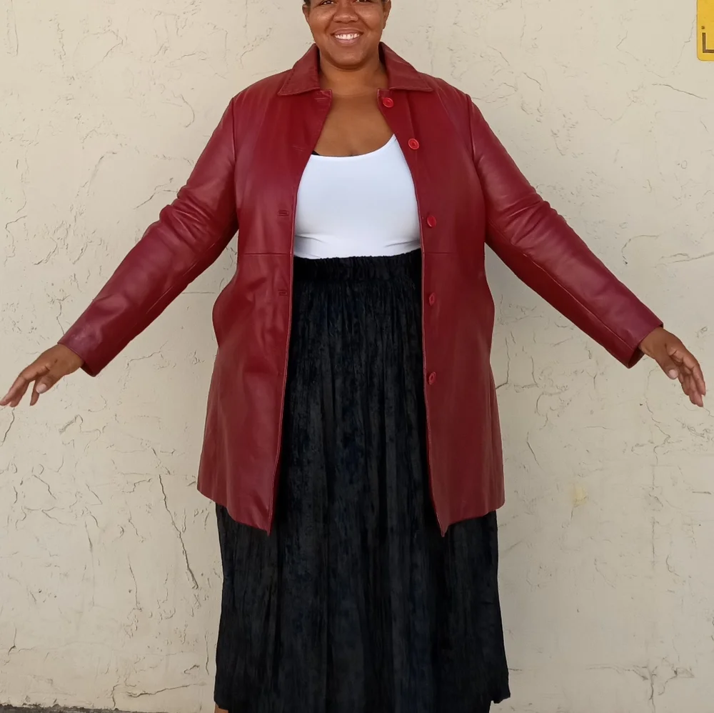 SOLD Vintage Brick Red Leather Coat - Picture 6 of 9